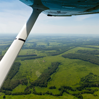 Под крылом самолета Cessna-172 подмосковные пейзажи