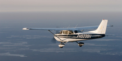 урок пилотирования на самолете Cessna-172