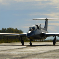 пилотаж на реактивном самолете Л-29 Дельфин