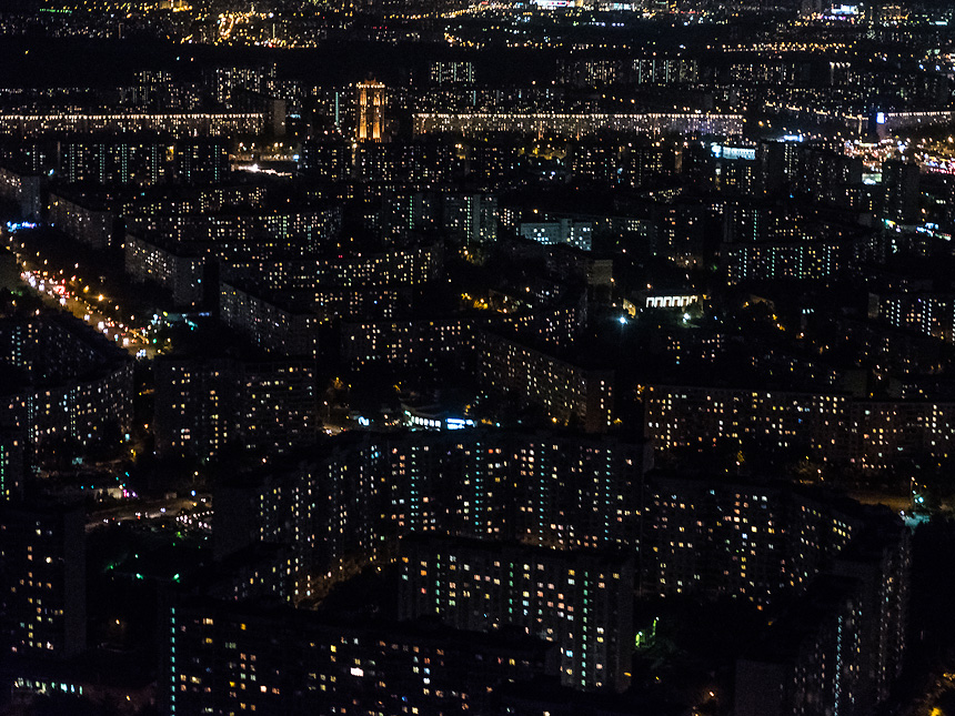 Pixelart из окон ночной Москвы